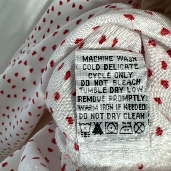 Heart print Button Collared Shirt Women's Size XL White Red Long Sleeve - Picture 12 of 14